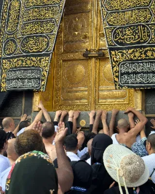 5 Star 9 Nights Ramadan Umrah Package